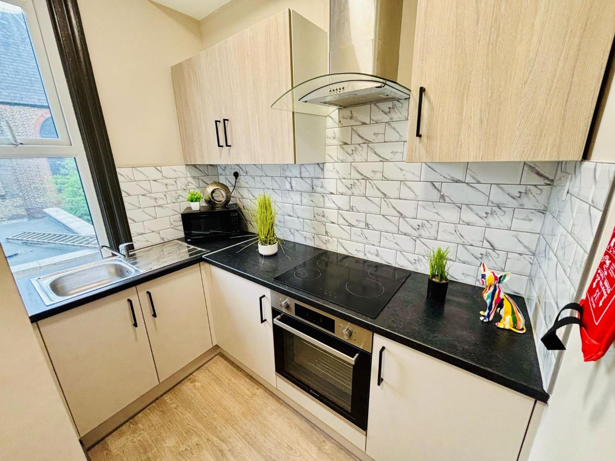The Seven Sisters House - No 01a - Stylish Comfort Apartment *