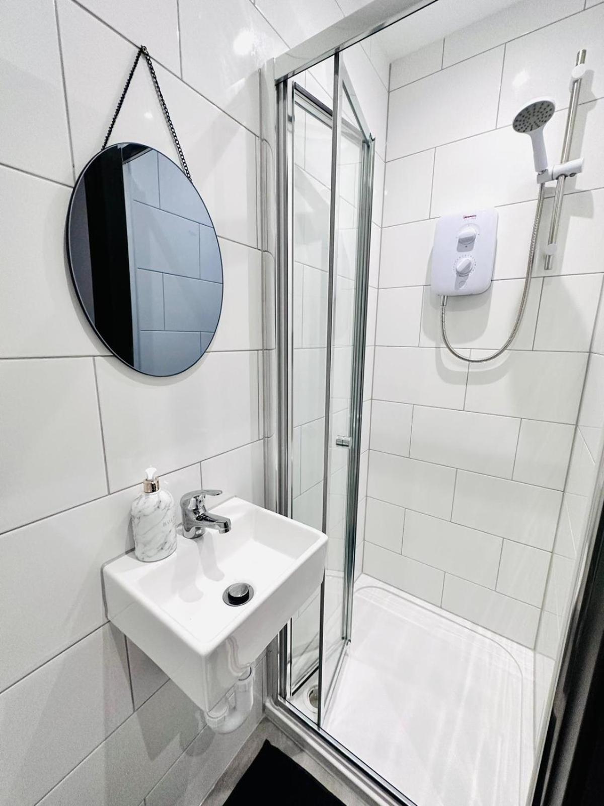 Apartment The Seven Sisters House - No 01a - Stylish Comfort London